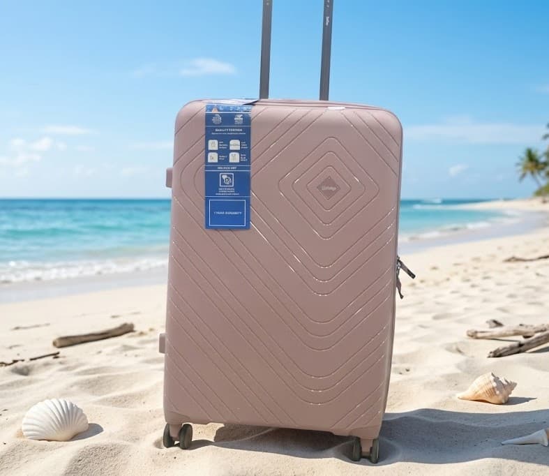 Holiday 28 Inch Hard Shell Travel Suitcase