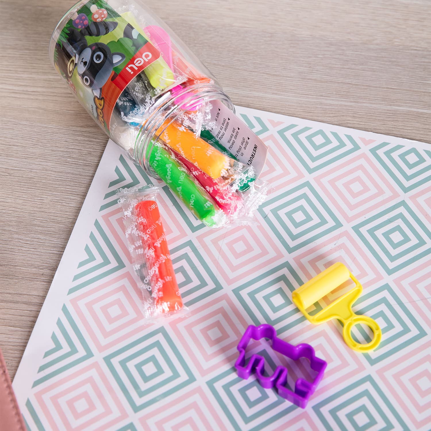 Deli Deli ED75246 12-Color Play Dough Set stationary, toys & sports — thumbnail 2 of 4