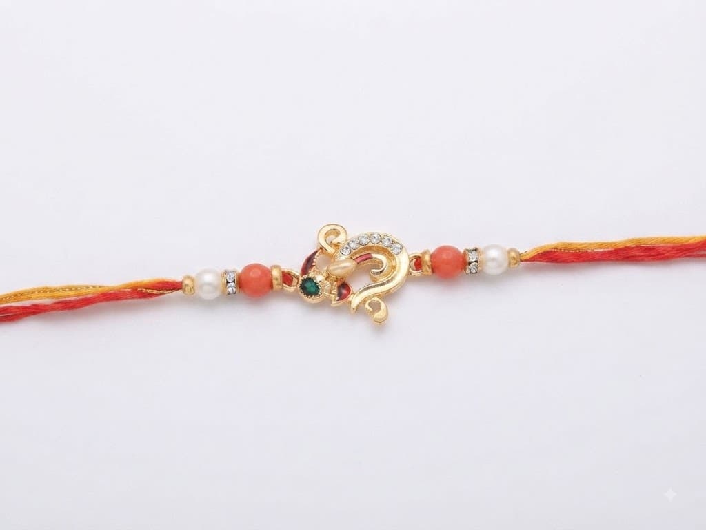 Central Gold-Tone Charm – Elegant Decorative Jewelry Charm for DIY Bracelets, Necklaces & Crafts