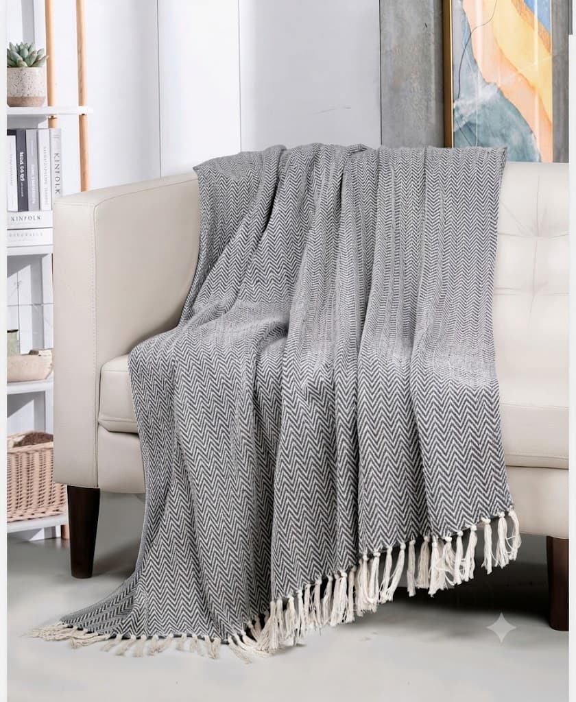Grey Chevron Patterned Throw Blanket with Tassels – Cozy Stylish Home Decor Blanket
