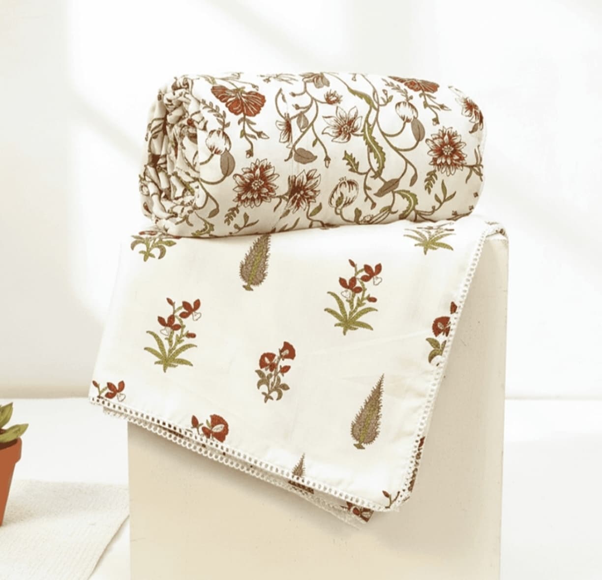Premium Soft Summer Blanket – Lightweight Floral Print Cotton Blanket for Double Bed