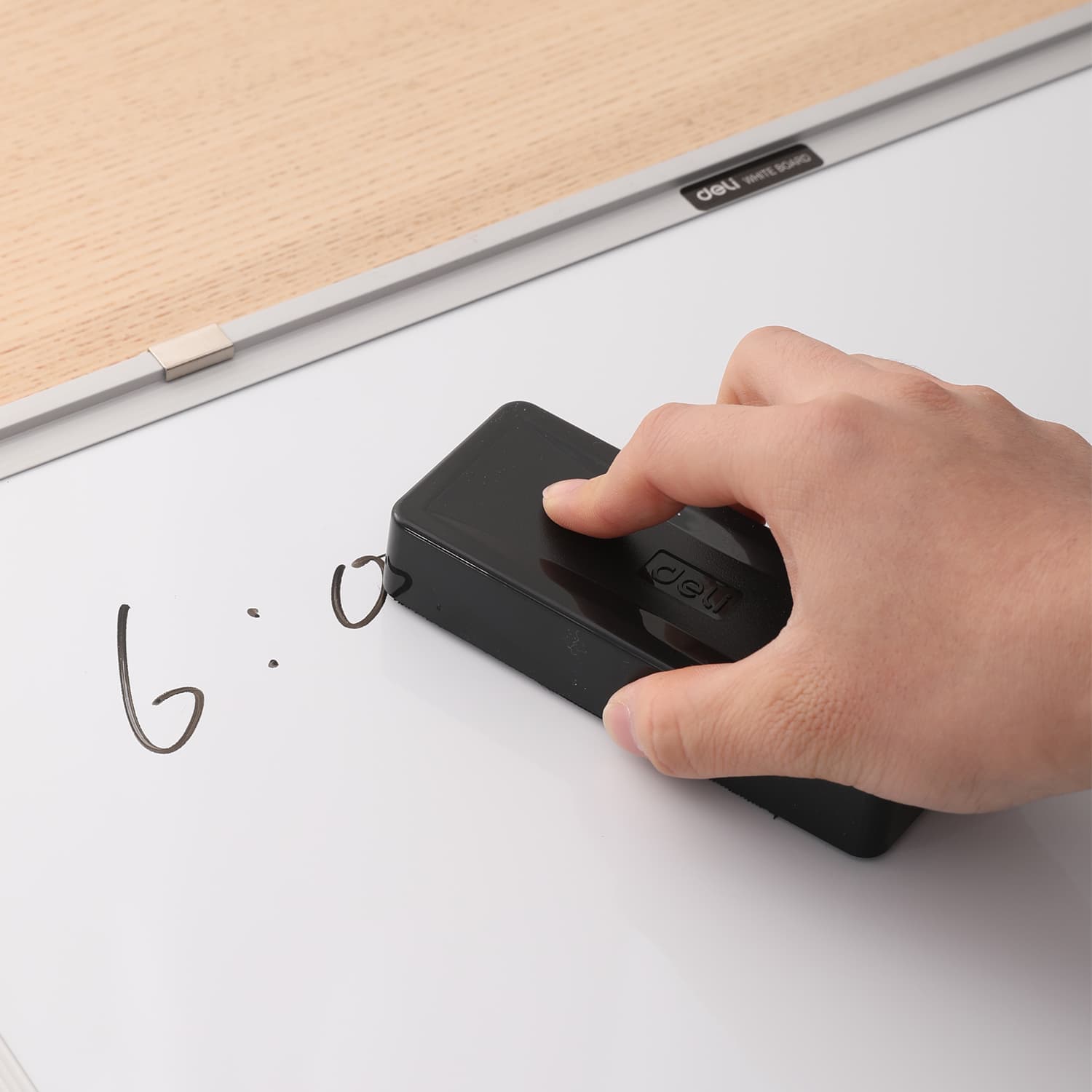 Deli Deli-E7834 Whiteboard Eraser | Magnetic Dry Erase Board Eraser stationary, toys & sports — image 1 of 4