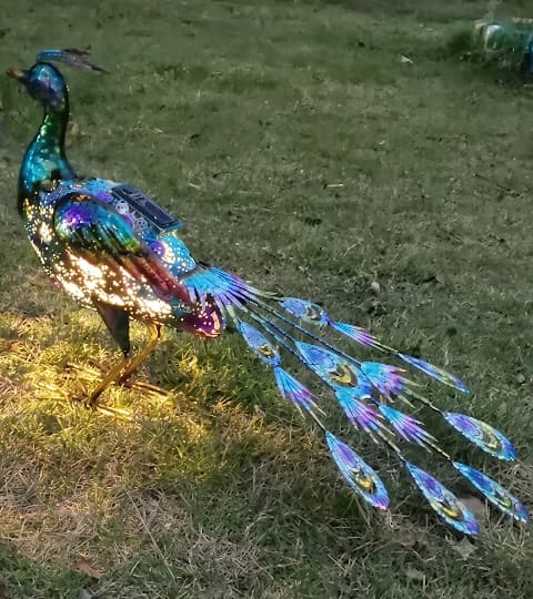 Senwell Senwell Metal Peacock Garden Decor with Solar LED Light Outdoor Weather-Resistant Statue W-G192084 home decor